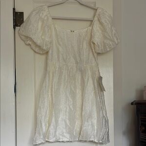 Elegant White Puff Sleeve Dress